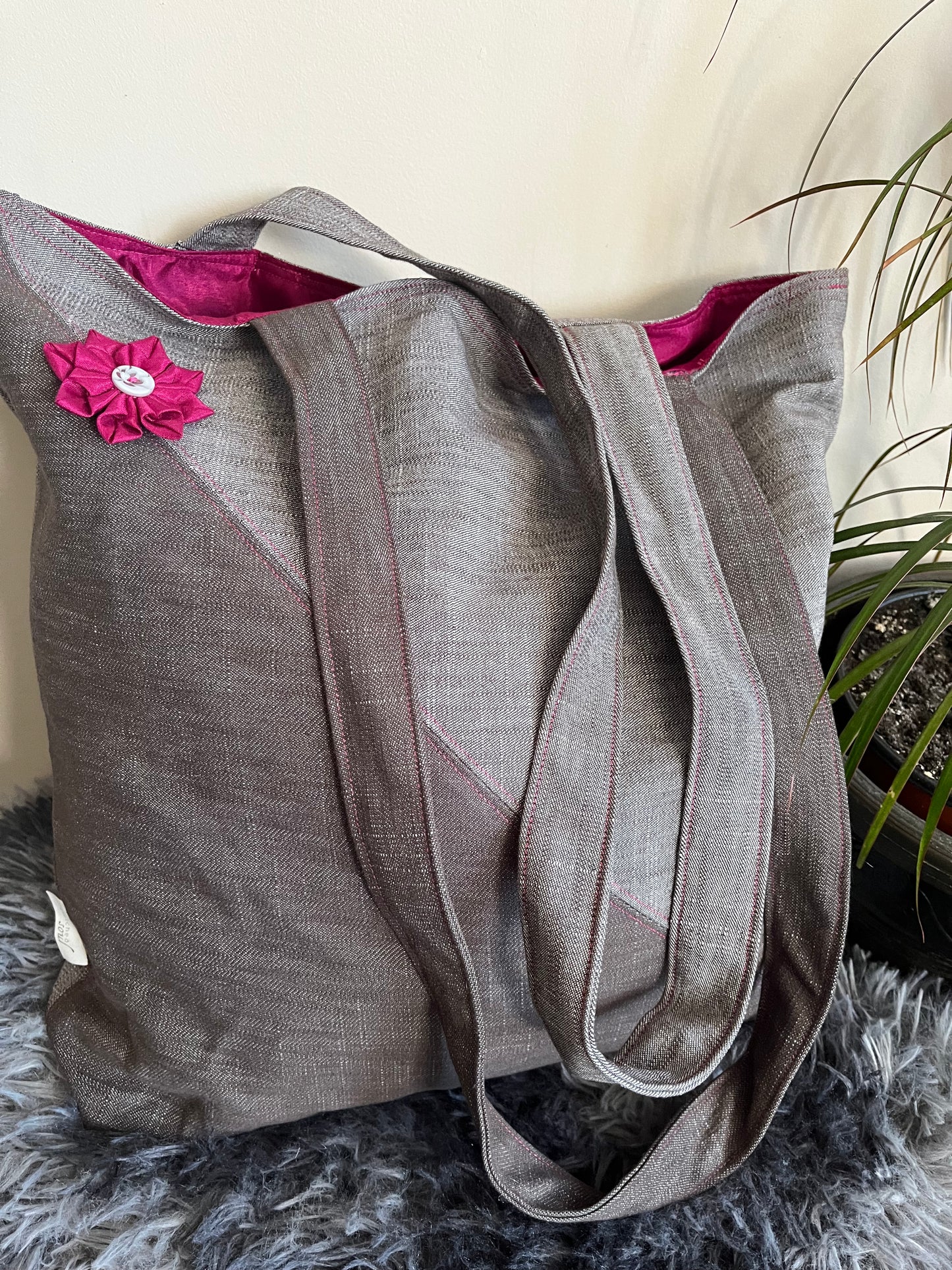 Posh Petal Plus Tote – Grey Diagonal Elegance, With Hot Pink Sheen Satin Lining Medium Tote